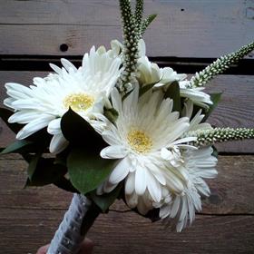 fwthumb10 bridesmaids handtie 40.00.jpg